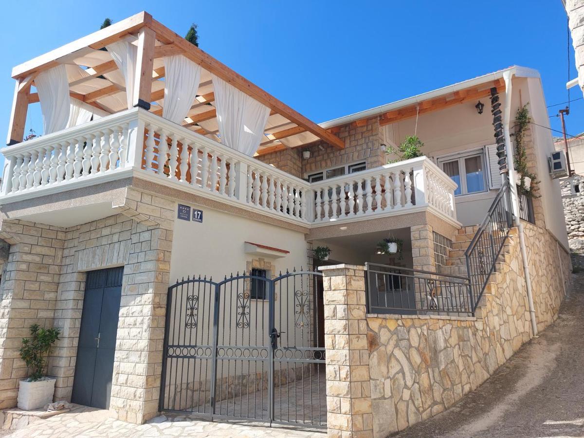 Holiday Home Peran Grebastica Ngoại thất bức ảnh