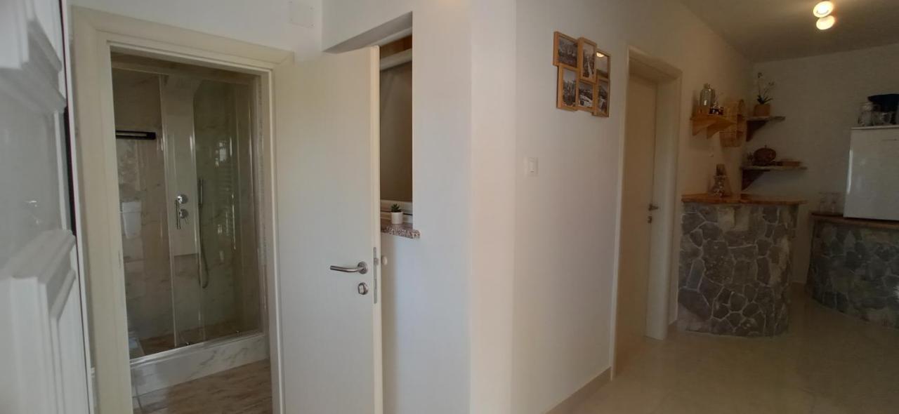 Holiday Home Peran Grebastica Ngoại thất bức ảnh