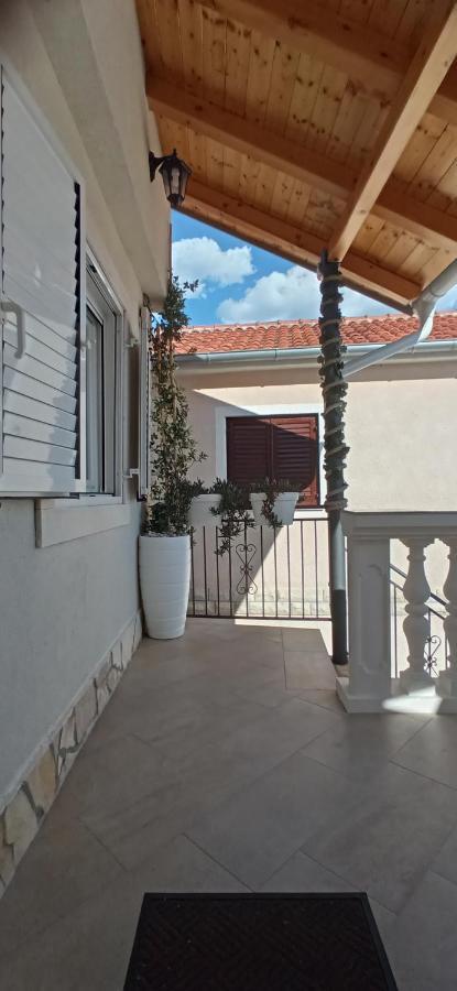 Holiday Home Peran Grebastica Ngoại thất bức ảnh
