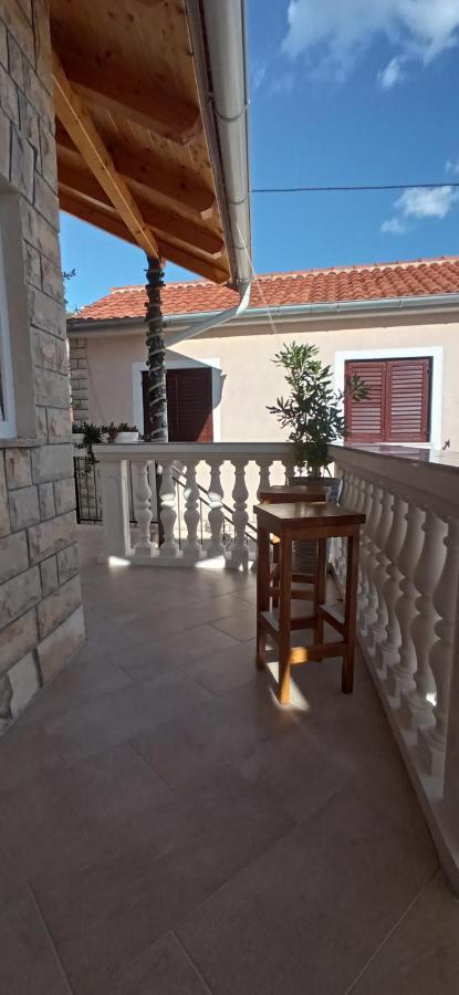 Holiday Home Peran Grebastica Ngoại thất bức ảnh