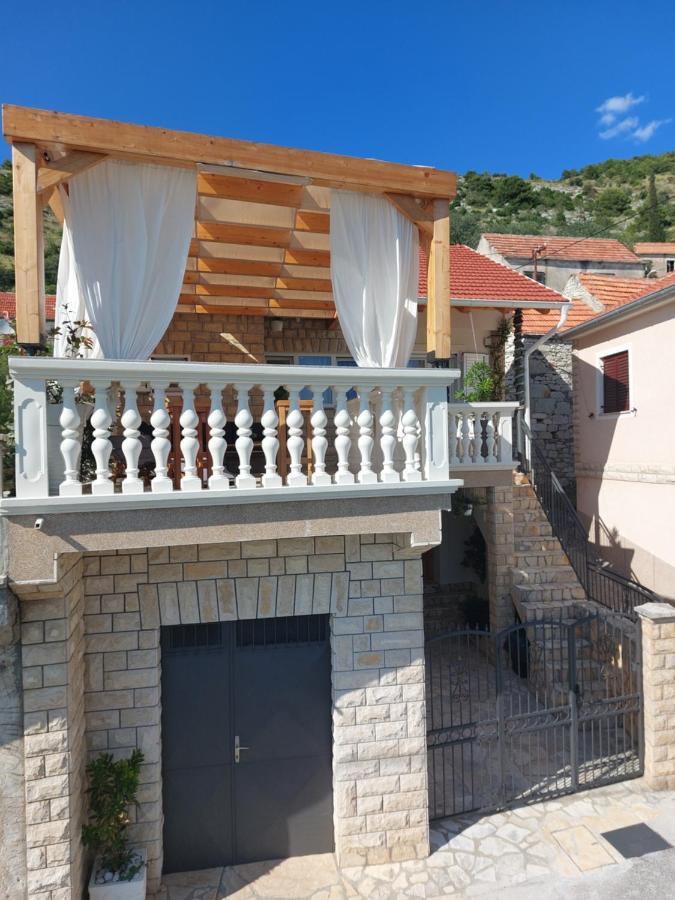Holiday Home Peran Grebastica Ngoại thất bức ảnh