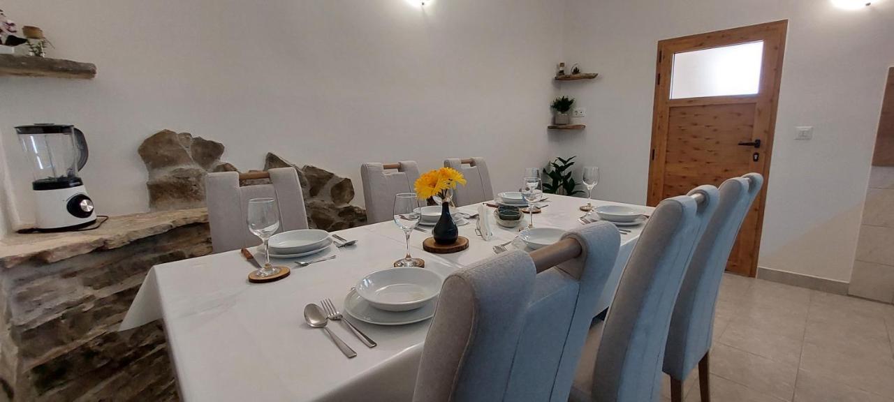 Holiday Home Peran Grebastica Ngoại thất bức ảnh