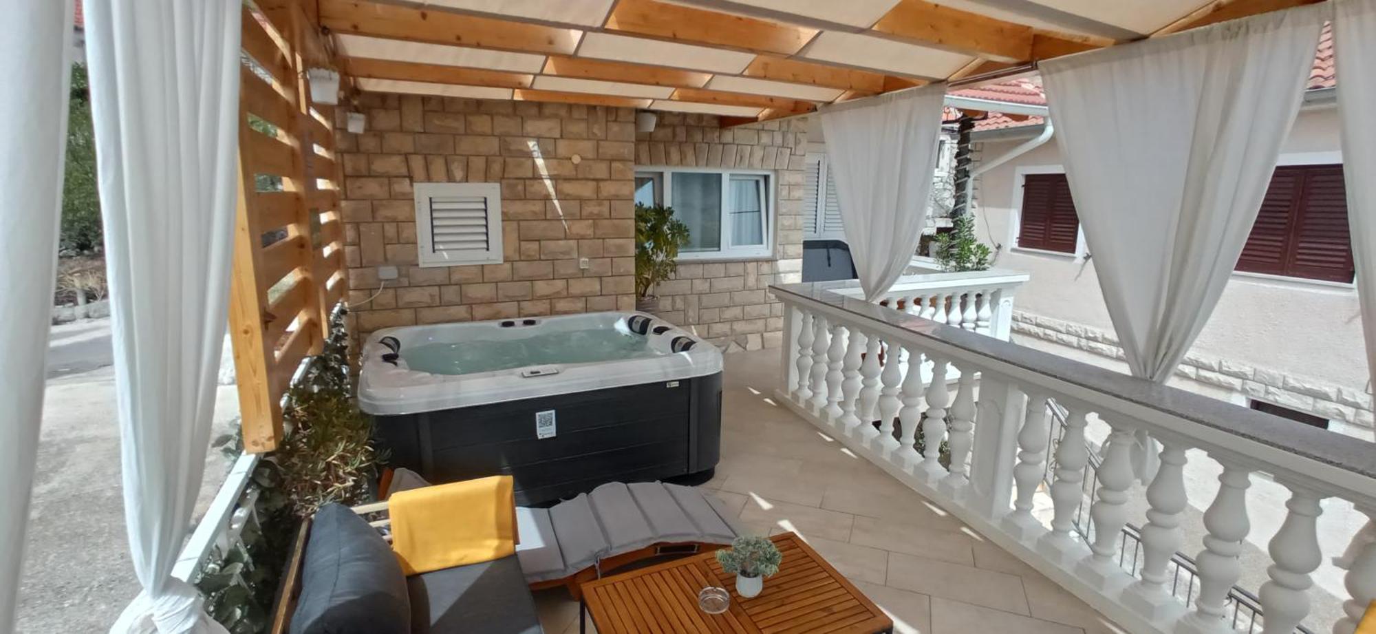 Holiday Home Peran Grebastica Ngoại thất bức ảnh
